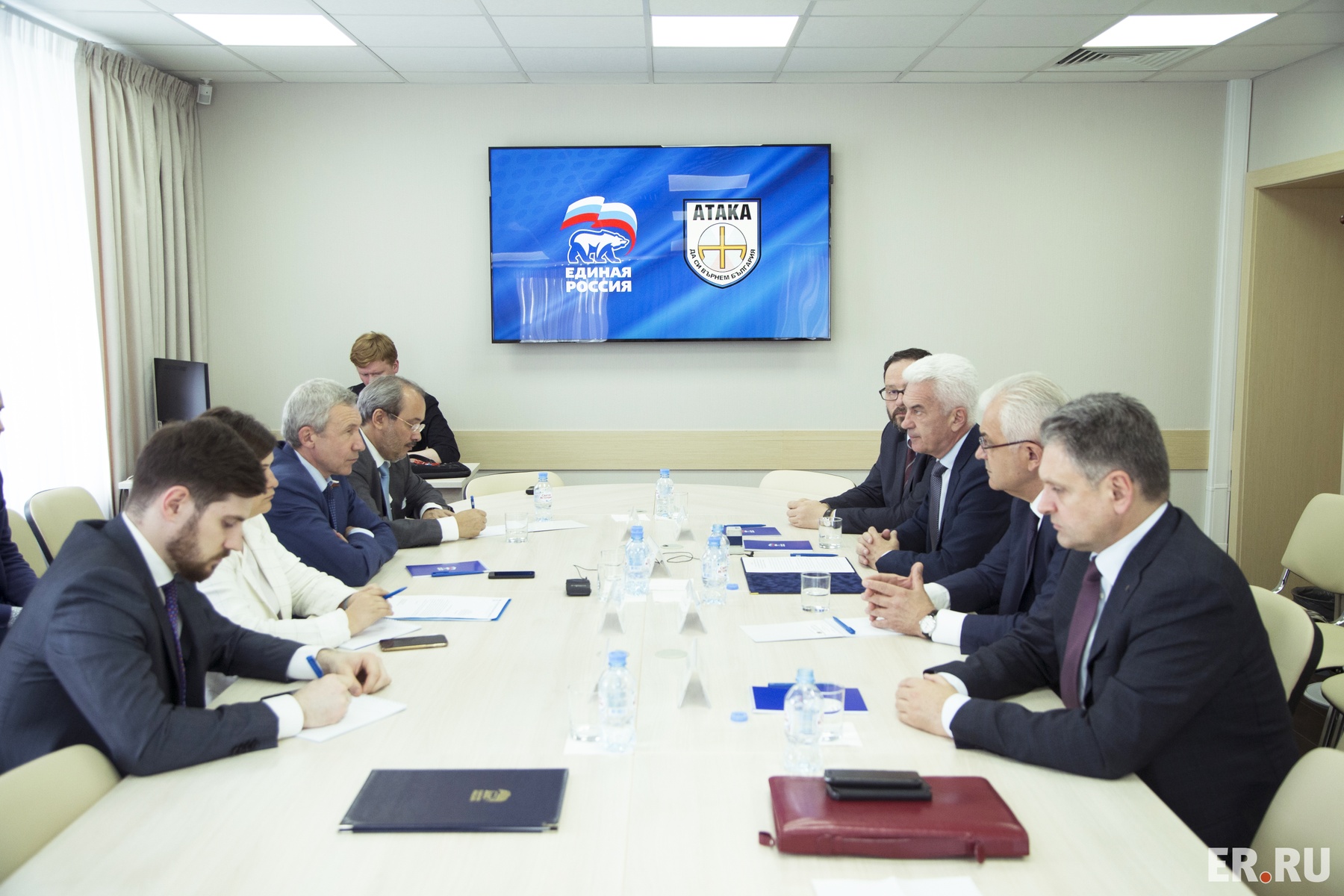  «Единая Россия» провела консультации с делегацией болгарской партии «Атака»