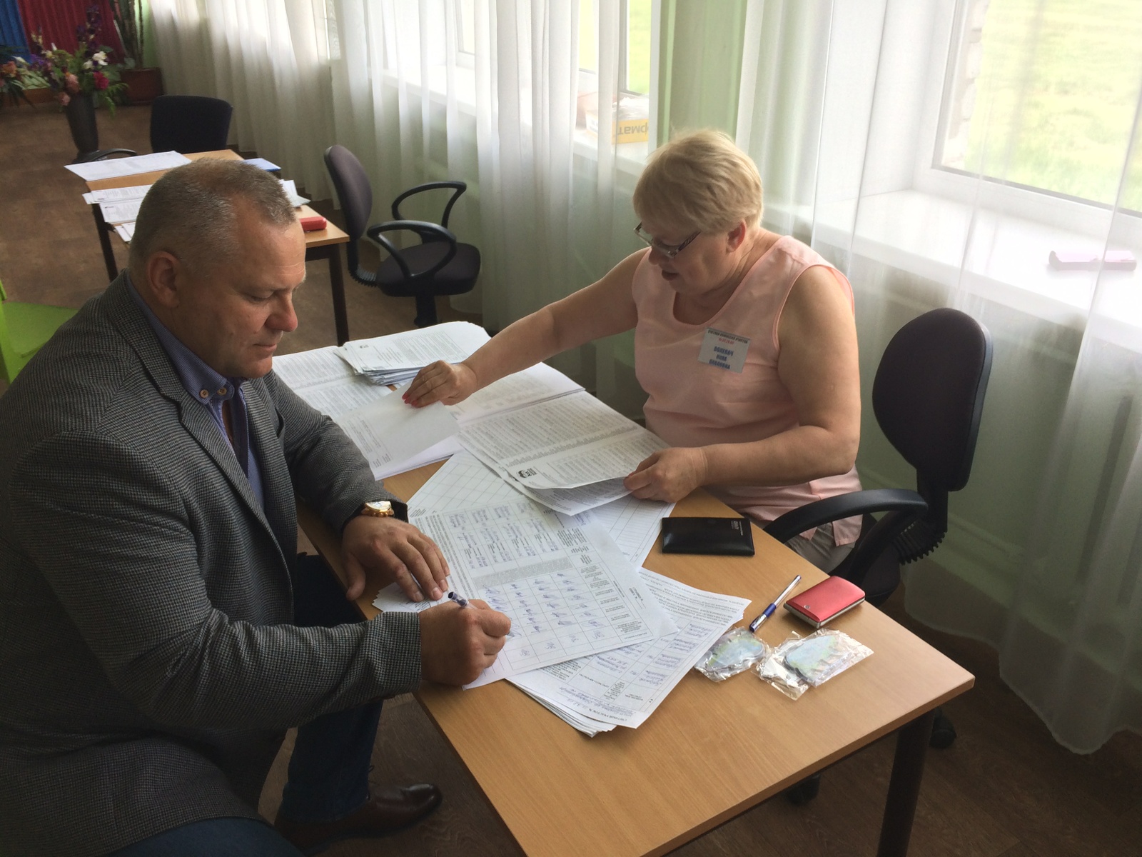  Валентин Суббот проголосовал на ПГ «Единой России» в Стародубском районе Брянской области