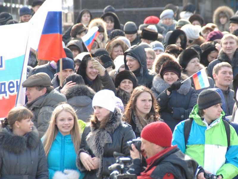 Митинг в поддержку. Митинги в поддержку Путина фото. Митинг в городе Пенза.