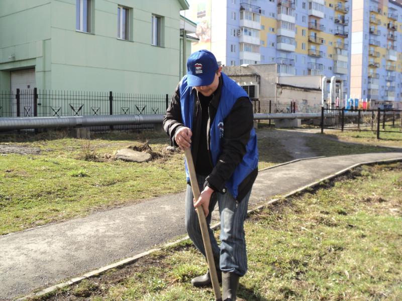 Субботники в рамках месячника «Чистый город – чистый Кузбасс!» в г. Мыски
