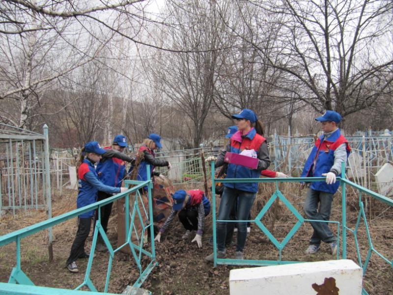Субботники в рамках месячника «Чистый город – чистый Кузбасс!» в г. Мыски