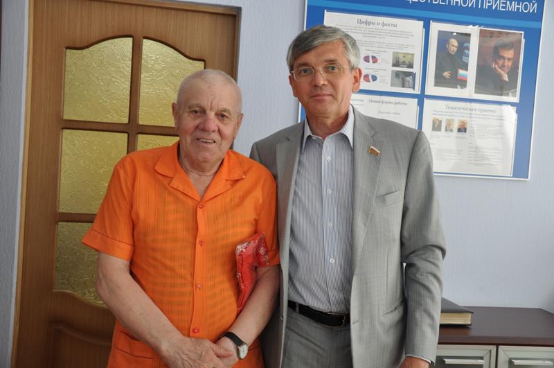 Прием депутата Госдумы Александра Петрова в Приемной Председателя Партии Д.А. Медведева
