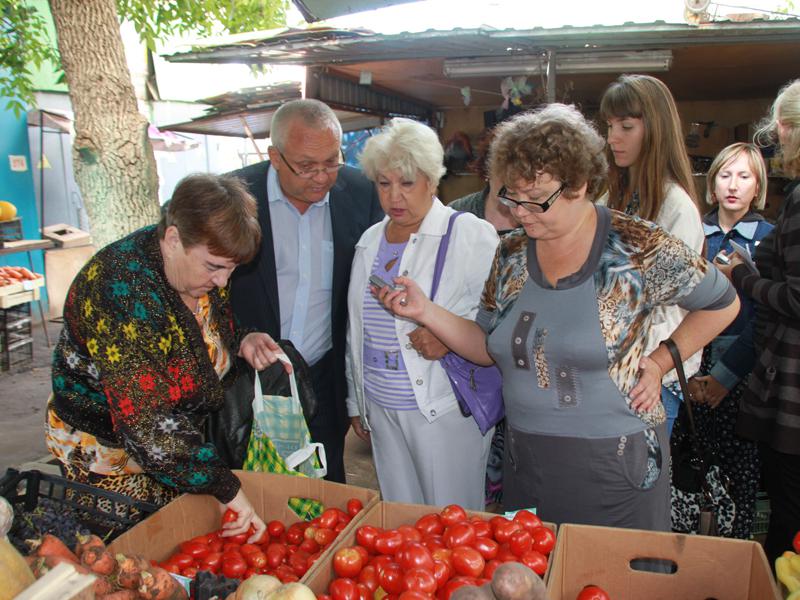 Рейд Народных контроллеров по рынкам города Энгельс