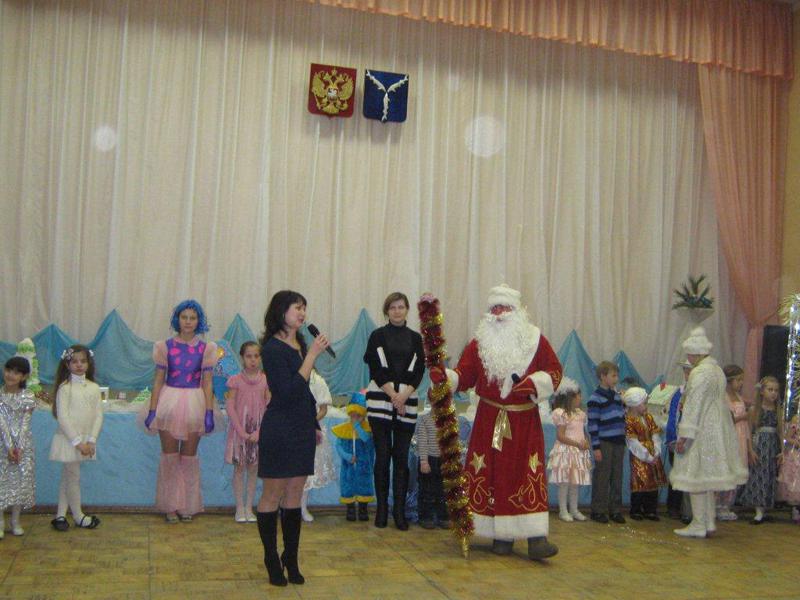 Новогодние представления проходят по всей области