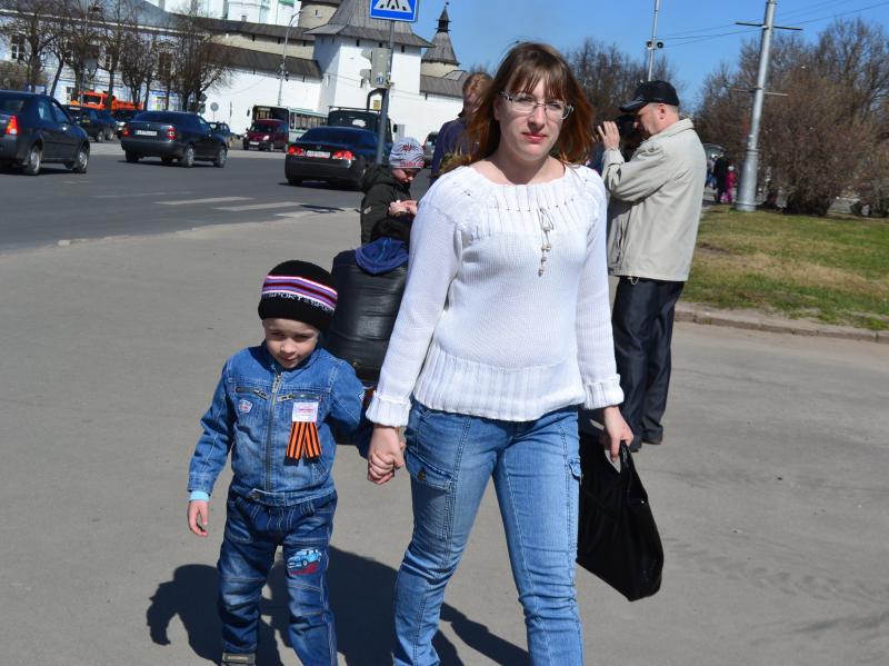 Акция “Георгиевская ленточка” стартовала в Пскове 3 мая
