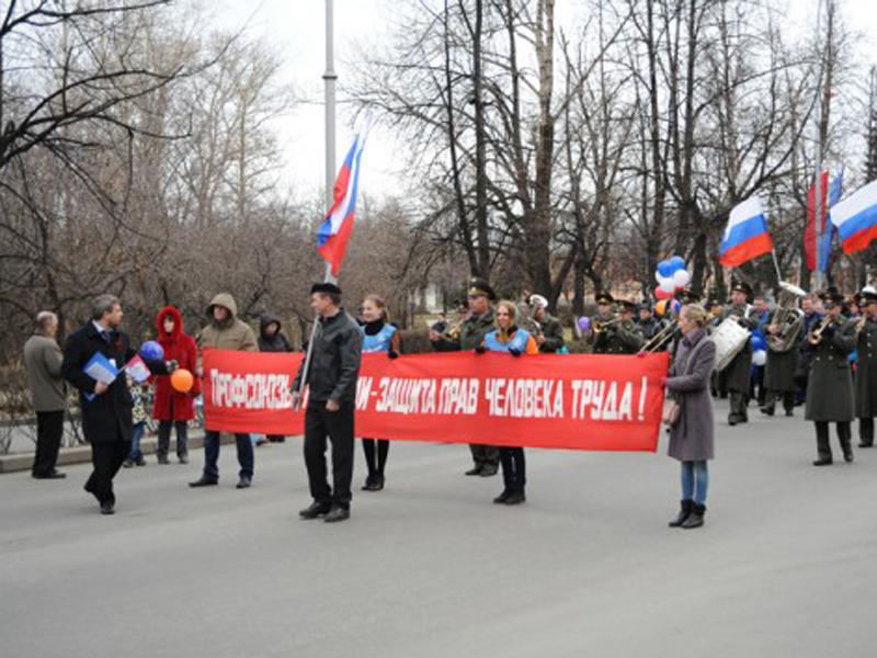Первомайское шествие. Фото "Столица на Онего"