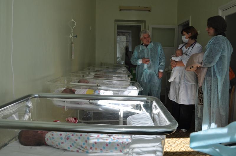 Сотрудники регионального исполкома "Единой России" оказали помощь детской больнице №11