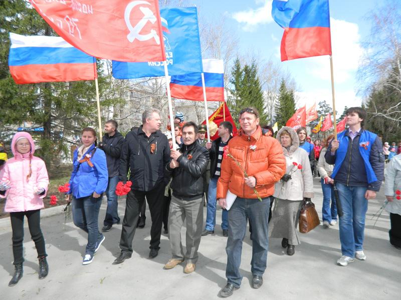 Новоуральск: Торжественное шествие в честь Дня победы
