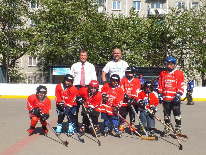 Орджоникидзевский район: Первенство по роллер-хоккею