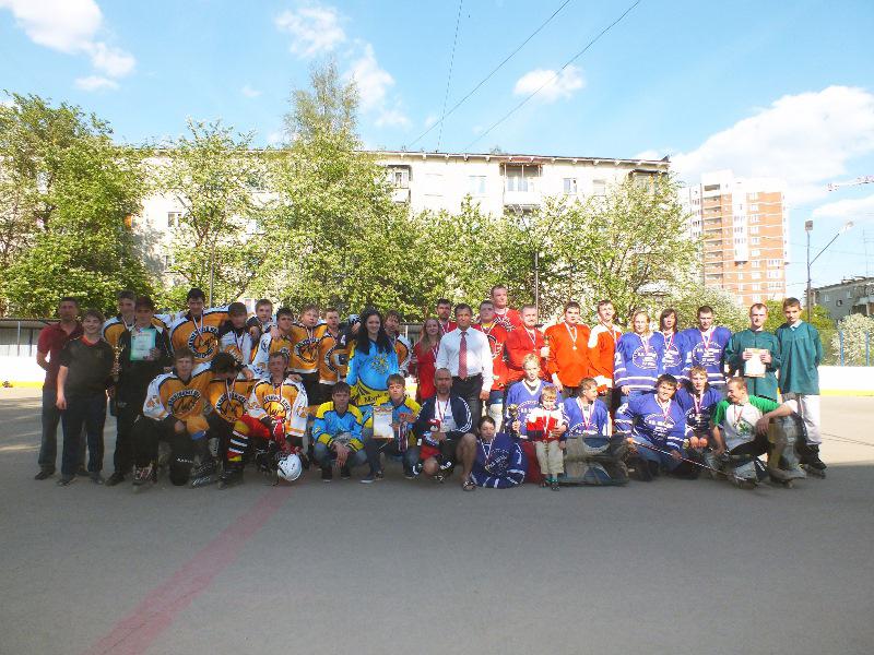 Орджоникидзевский район: Первенство по роллер-хоккею