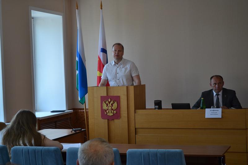 Фракция «Единая Россия» провела «Открытую трибуну» 