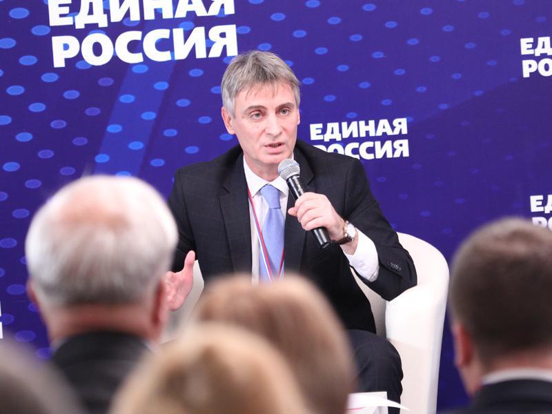 Первый день работы XIV Съезда партии «Единая Россия». Дискуссия на тему работы депутатских фракций партии «Единая Россия» в современных условиях
