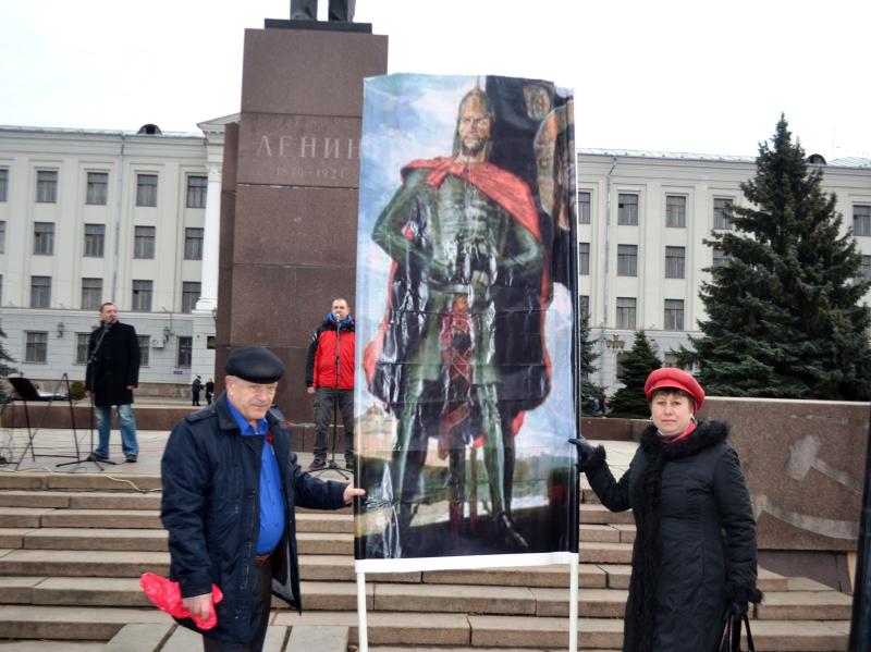 Митинг в поддержку братского народа Украины. Псков, 9марта 2014