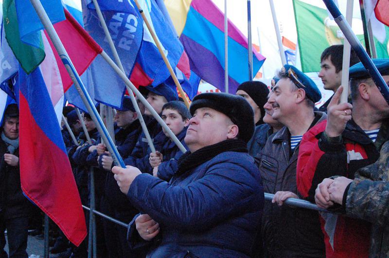 В Курске прошел митинг в поддержку выбора Крыма