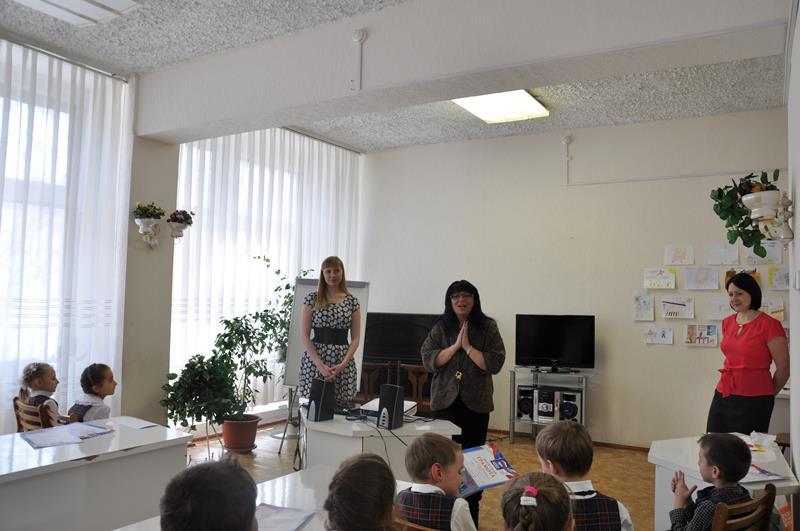 Творческая встреча сторонницы Партии с первоклассниками Ленинского района