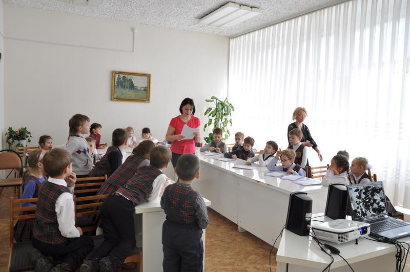 Творческая встреча сторонницы Партии с первоклассниками Ленинского района
