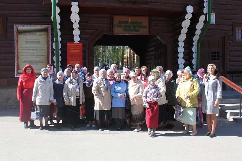 Первоуральские партийцы организовали для ветеранов экскурсию
