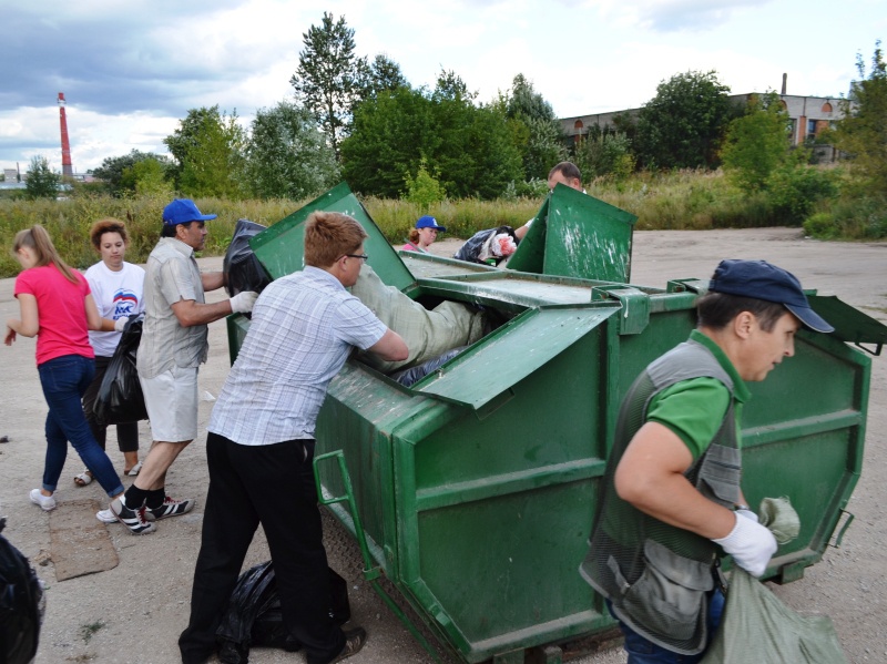 Субботник "Я за чистый пляж". Псков. 12 августа 2014