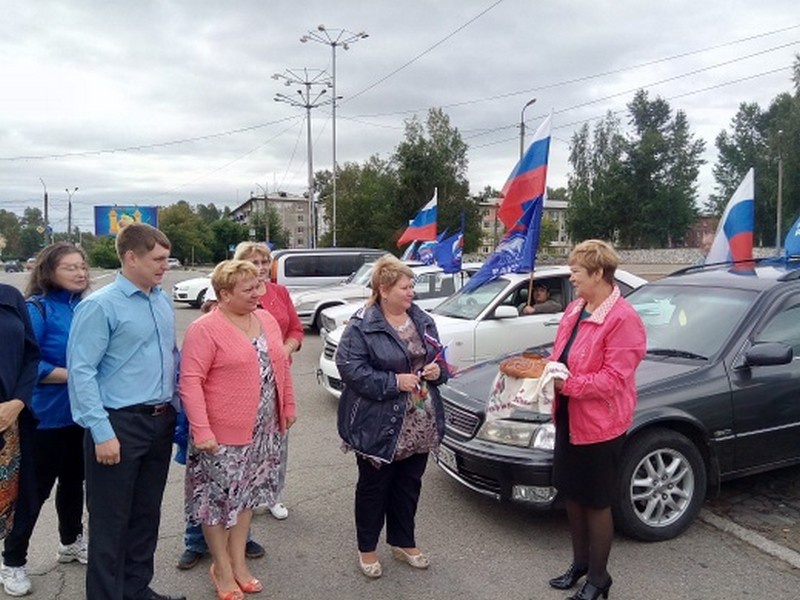 Автопробег в честь Для российского флага