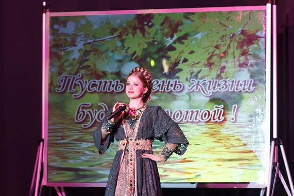 День пожилого человека "Пусть осень жизни будет золотой"