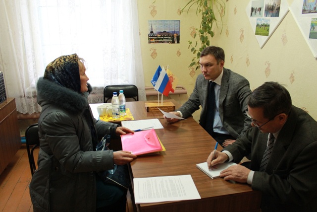 Николай Николаев провел выездной прием граждан в Янтиковском районе (23.12.2014)