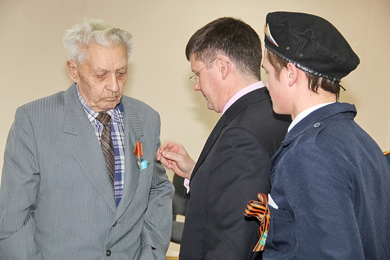 Вручение юбилейных медалей "70 лет Победы в Великой Отечественной войне", Березовский