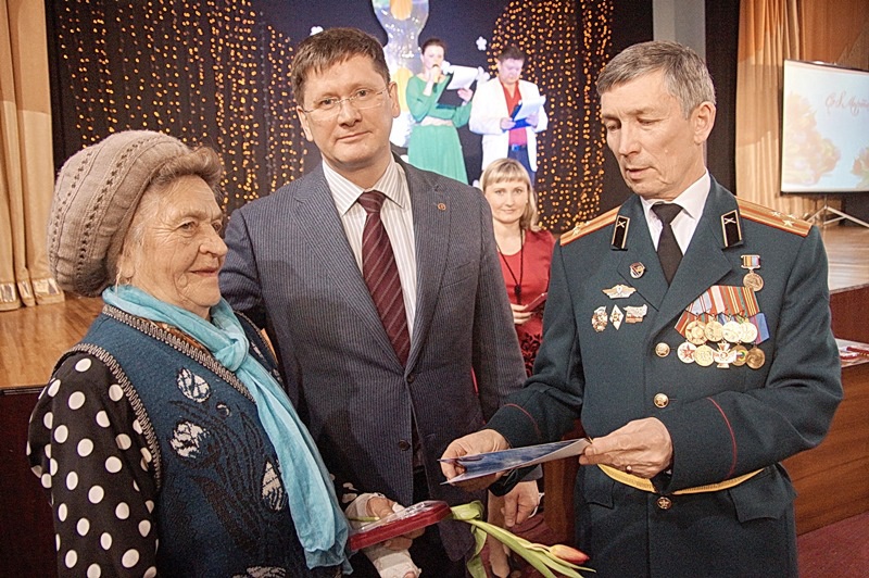 Вручение юбилейных наград, Березовский