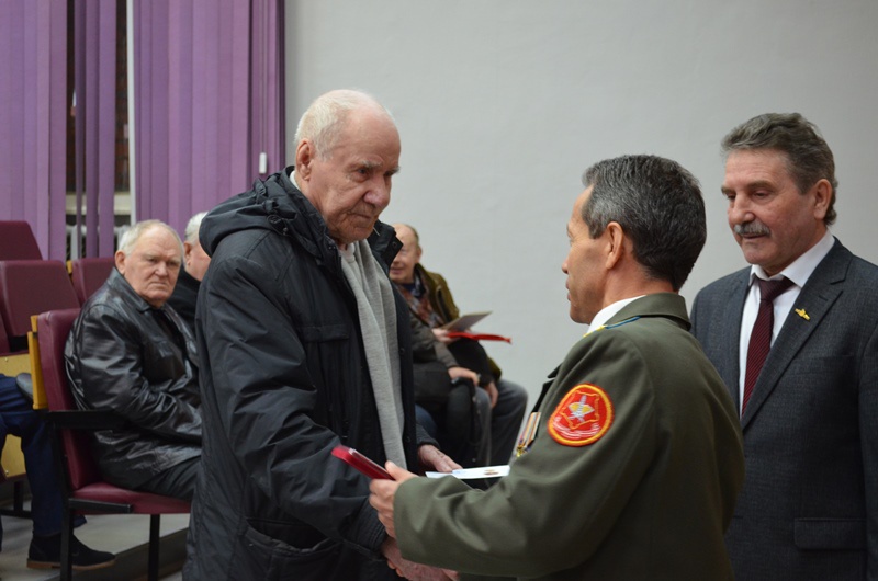 Вручение юбилейных наград ветеранам, Асбест