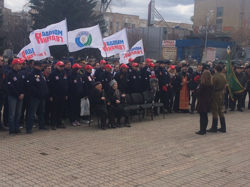 Единороссы приветствовали участников всероссийского автопробега «Южно-Сахалинск - Севастополь»