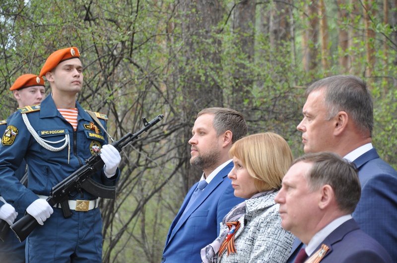 Закладка памятника, посвященного солдатам Великой Отечественной войны, 07.05