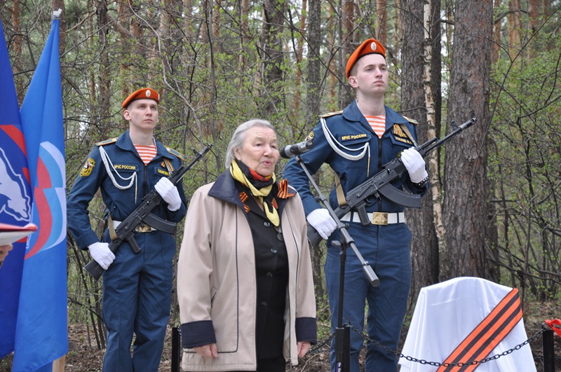 Закладка памятника, посвященного солдатам Великой Отечественной войны, 07.05