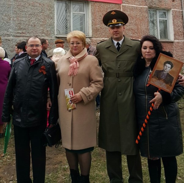 День Победы, Асбест