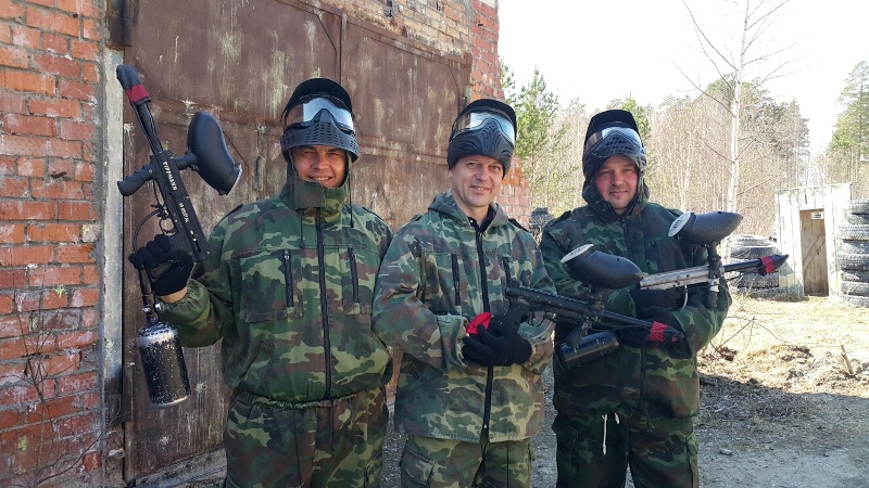 День Победы, Асбест
