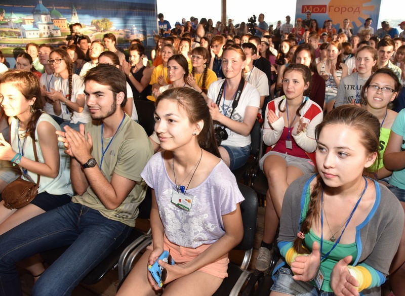 В Чебоксарах открылся Межрегиональный образовательный форум «МолГород – 2015»