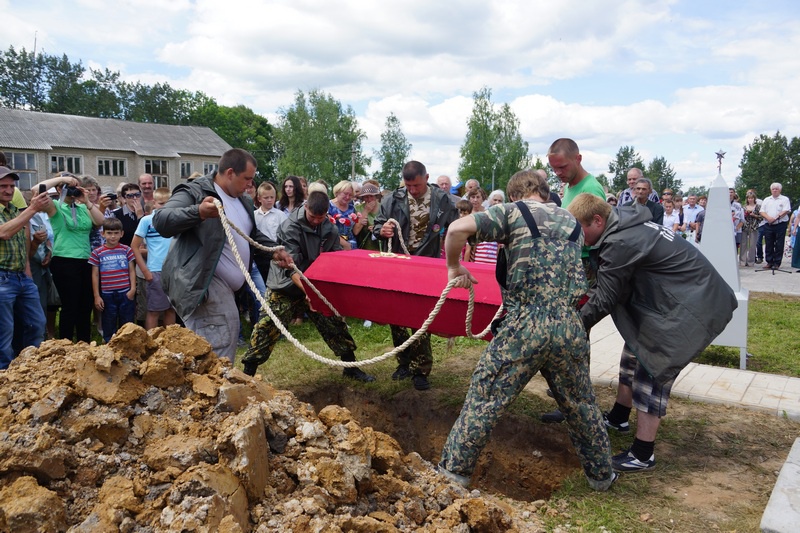 Новости холм жирковского смоленской. Холм-Жирковский Смоленск. Поселок холм Жирковский Смоленская область. Холм жирки. Печатники, холм-Жирковского, Смоленская.