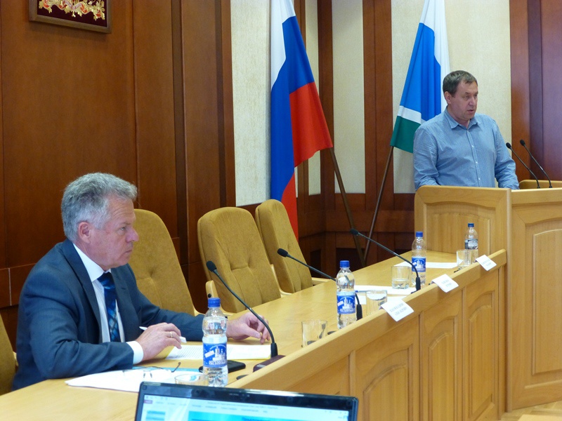 Единороссы обсудили проблему капремонта многоквартирников с представителями муниципалитетов, 18.08