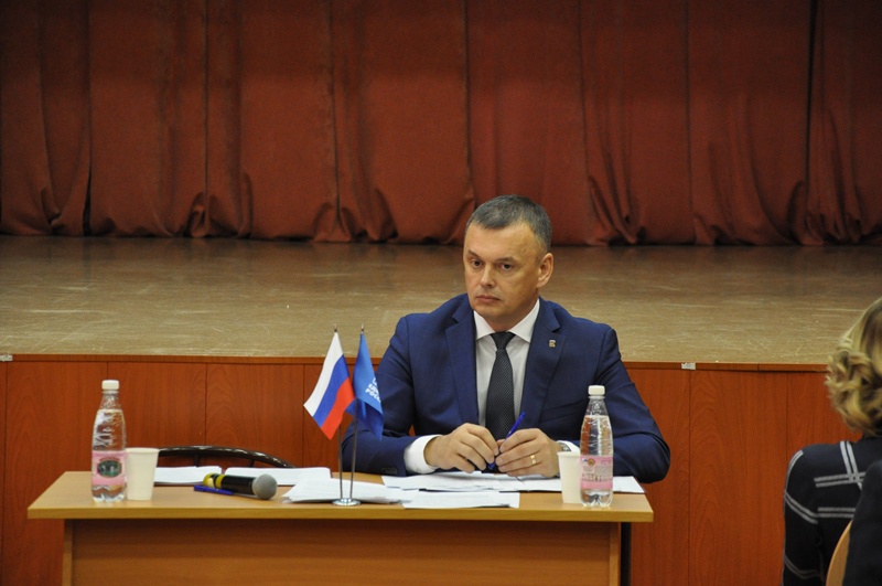 Свердловские единороссы провели заседание регионального политсовета