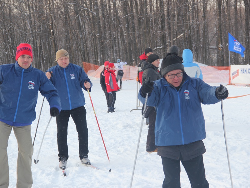 Лыжники Чувашии вышли на «Рождественскую гонку»