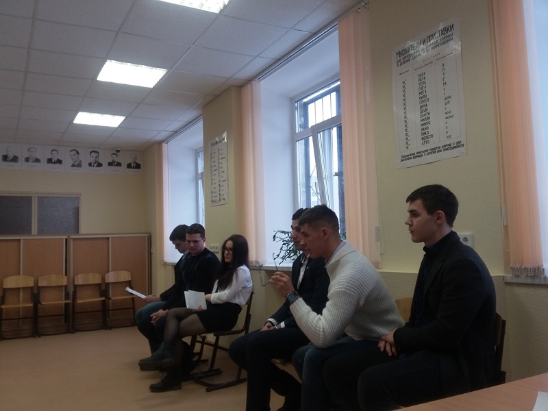 В Первоуральском металлургическом колледже по инициативе единороссов прошли молодежные дебаты (25.01.2016)