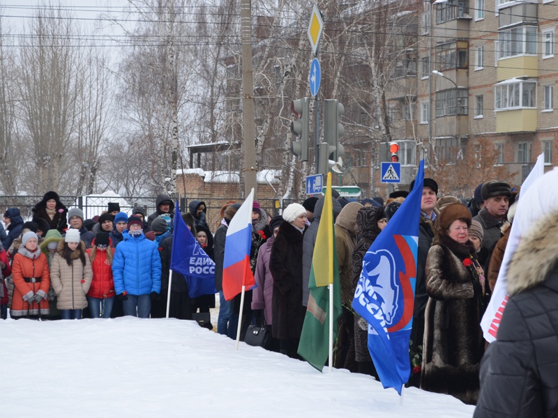 Митинг в день полного освобождения Ленинграда от блокады