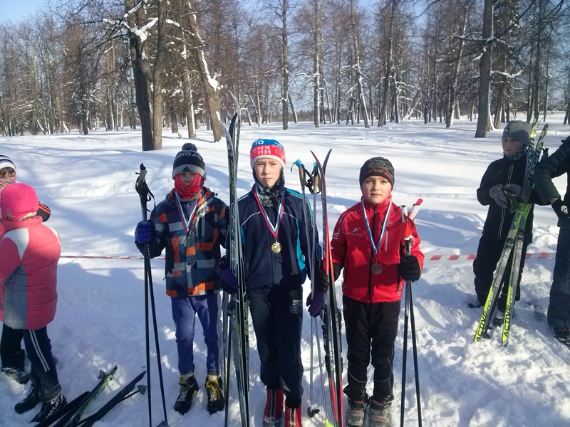 На Павловке прошли соревнования по лыжным гонкам с участием «Единой России»