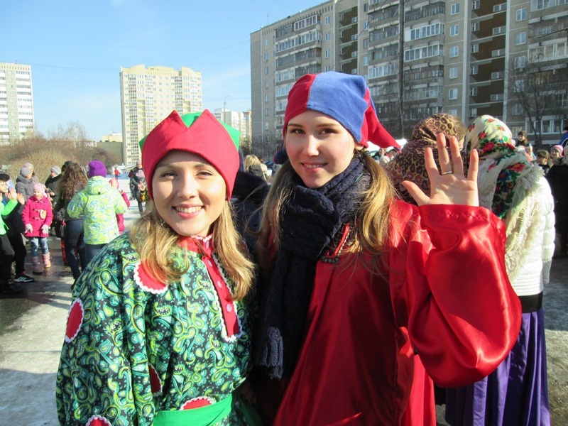 Верх-исетские единороссы организовали праздник Масленицы (12.03.2016)
