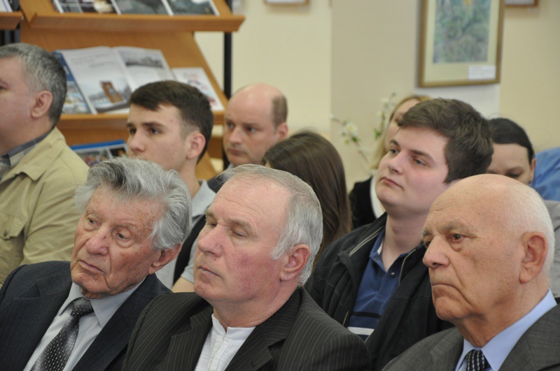 Дебаты участников предварительного голосования в Азове