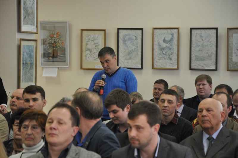 Дебаты участников предварительного голосования в Азове