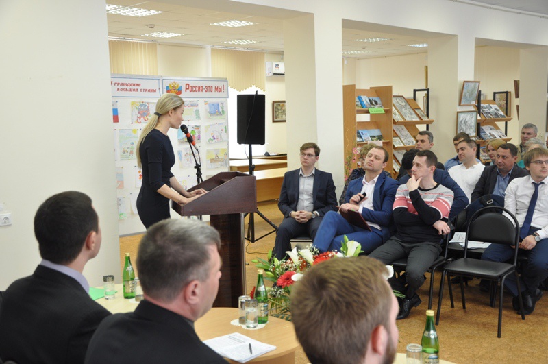 Дебаты участников предварительного голосования в Азове