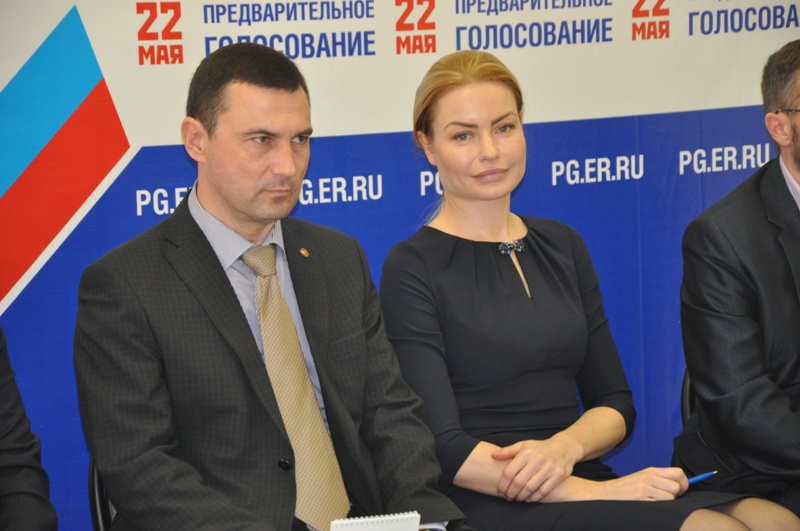 Дебаты участников предварительного голосования в Азове