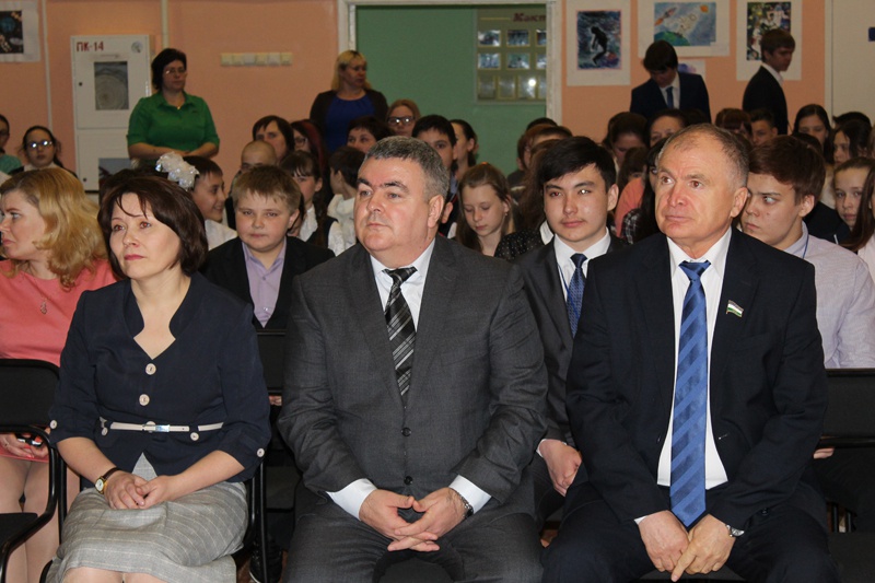 Давлекановские школьники пообщались с космонавтом