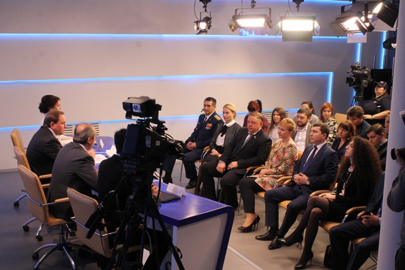 Пресс-конференция с участниками предварительного голосования
