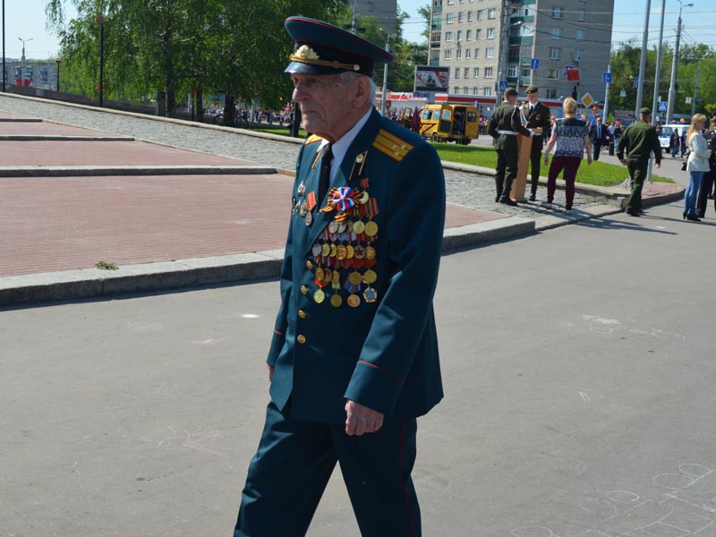 Тысячи жителей Пензы присоединились к акции «Бессмертный полк»