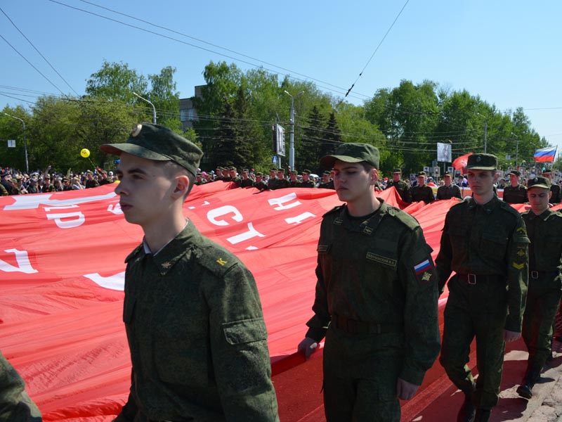 Тысячи жителей Пензы присоединились к акции «Бессмертный полк»